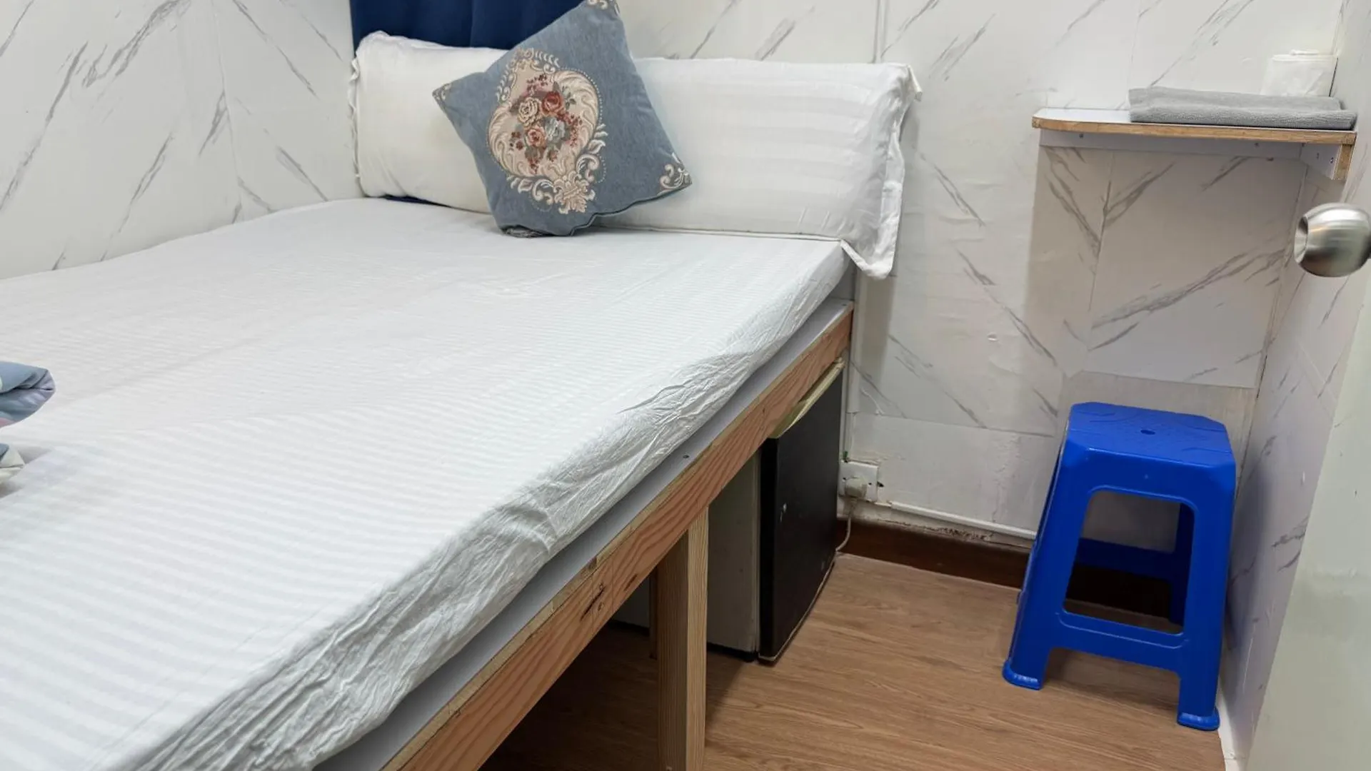 Relaince International Hostel Hong Kong Guest house